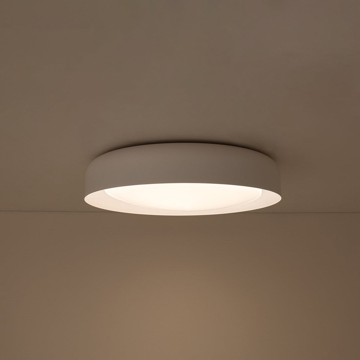 Minimalist 5CCT Dimmable LED Round Flush Mount Light