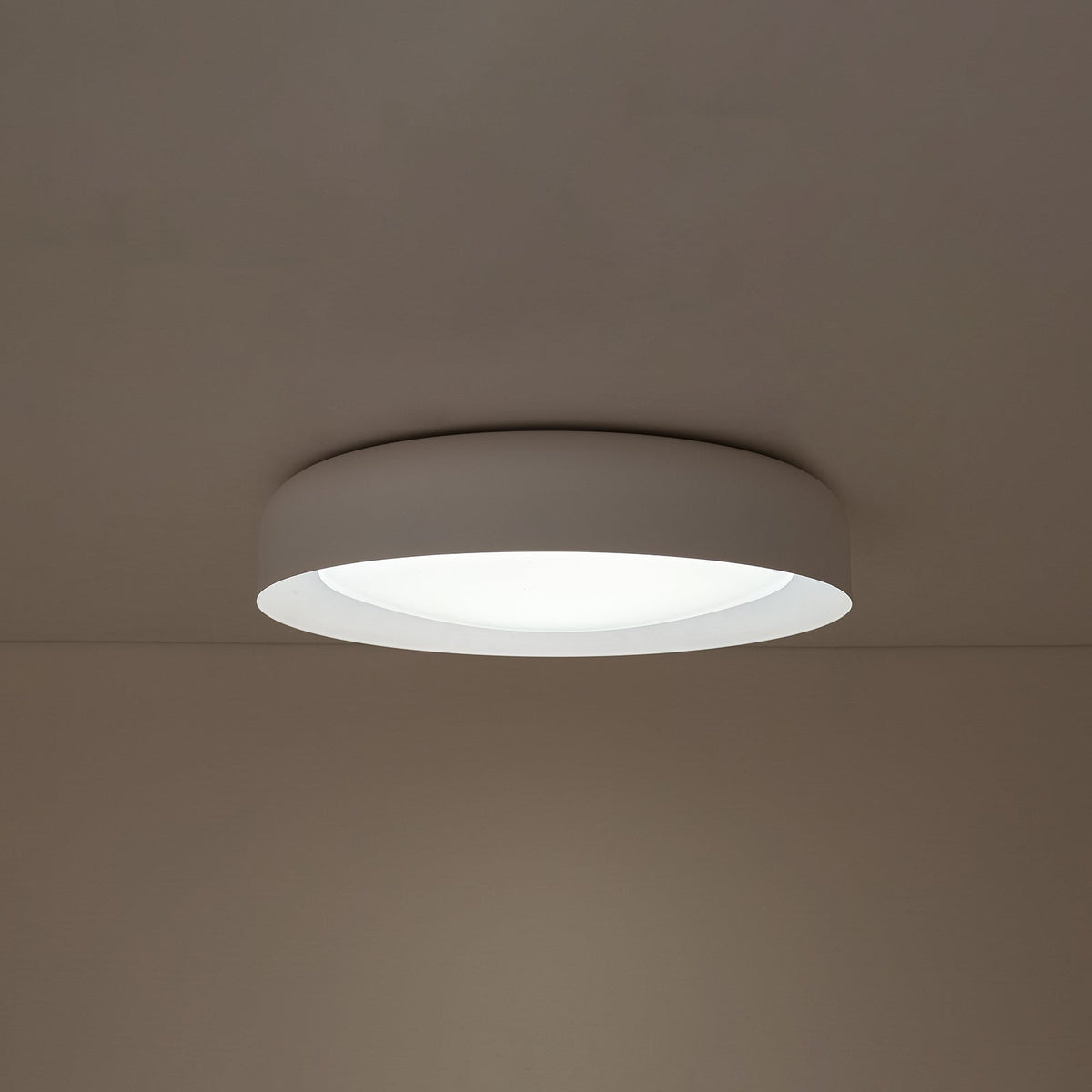 Minimalist 5CCT Dimmable LED Round Flush Mount Light
