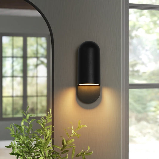 IP54 Minimalist Black 1-Light Iron Tube Outdoor Wall Lamp