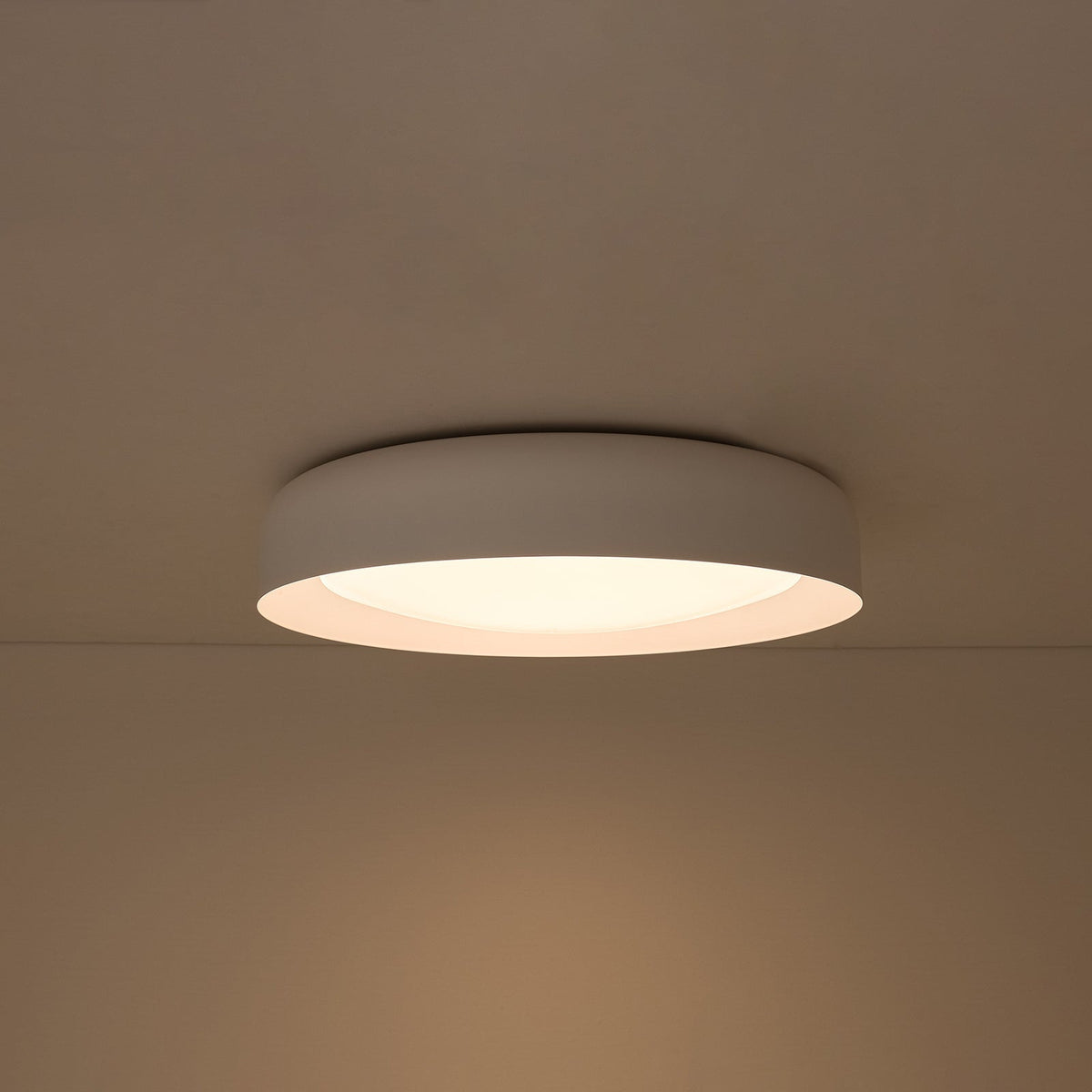 Minimalist 5CCT Dimmable LED Round Flush Mount Light